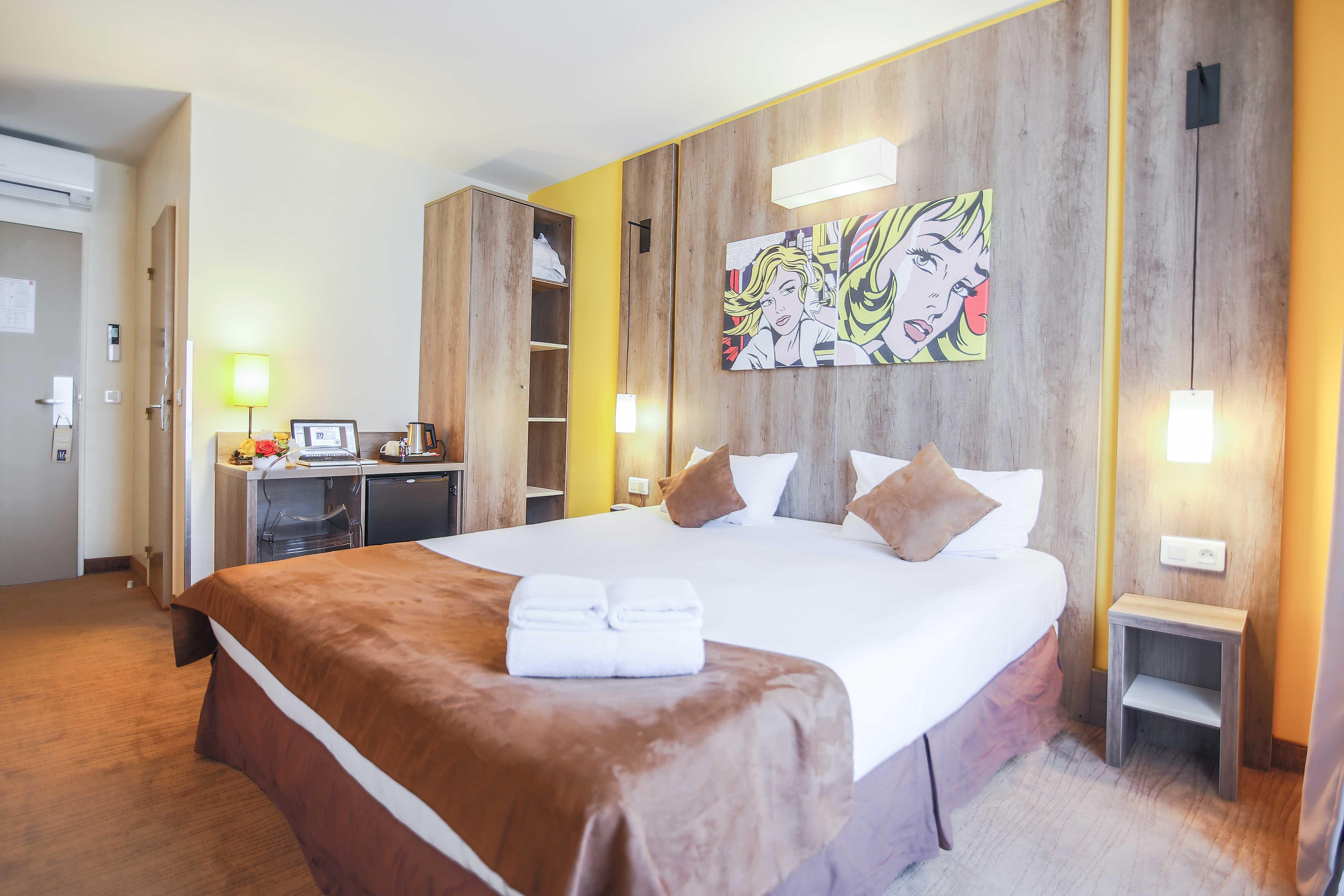 Le Seize, Centre Hotel 3*